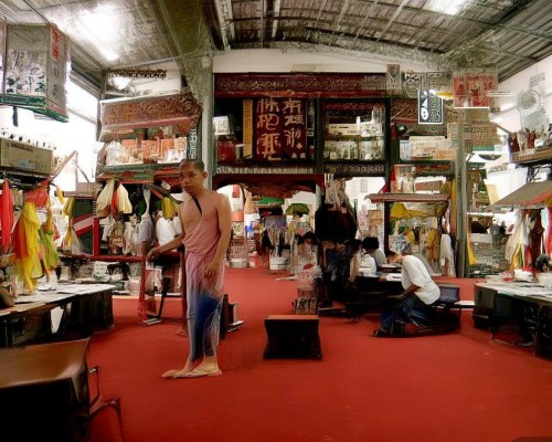 好，我现在需要帮用户写一篇关于肋骨鼻的文章。用户是上海鼻整形医生，所以文章需要专业且详细。首先，我得理解用户的需求，他们可能需要一篇结构清晰、内容详实的文章，用于介绍肋骨鼻手术，肋骨鼻整形，自然立体的鼻型之选