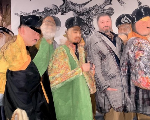 好，我现在需要帮用户写一篇关于鼻修复的文章。用户是上海的鼻整形医生，所以文章需要专业且详细。首先，我得确定文章的结构，可能包括概述、手术过程、恢复方法、注意事项和案例分析，专业解析鼻修复手术，从术前准备到术后恢复的全面指南