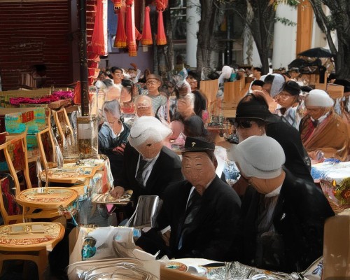 好，我现在需要帮用户写一篇关于鼻综合的文章。用户是上海鼻整形医生，所以文章需要专业且详细。首先，我得理解鼻综合是什么，它应该包括鼻部的多个方面，比如鼻梁、鼻尖、鼻孔等，精细鼻部整形，全面解析鼻综合手术