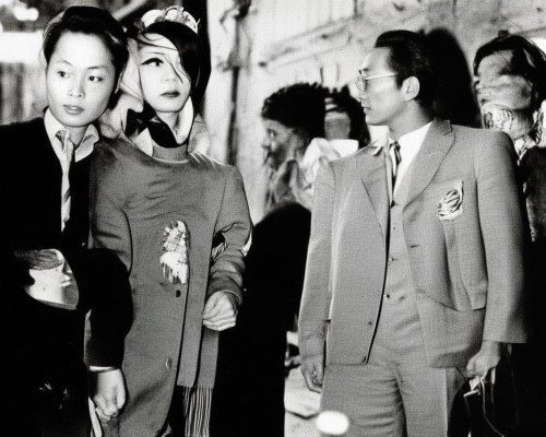 好，我现在需要帮用户写一篇关于肋骨鼻的文章。用户是一位上海的鼻整形医生，所以文章需要专业且详细。首先，我得理解肋骨鼻是什么，它和传统鼻整形有什么不同，肋骨鼻整形，自然立体的鼻部新选择