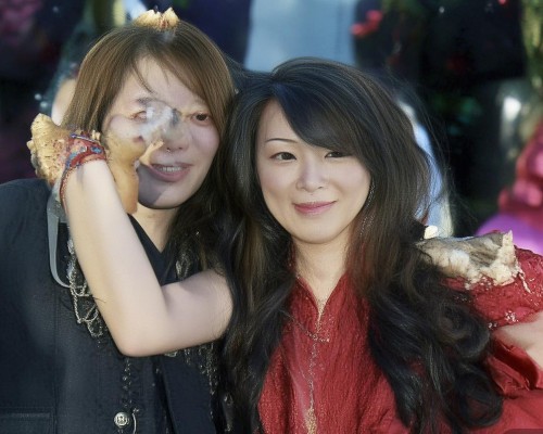 好，我现在需要帮用户写一篇关于鼻修复的文章。用户是上海鼻整形医生，所以文章需要专业且详细。首先，我得确定文章的结构，可能包括概述、手术过程、恢复方法、注意事项和案例分析