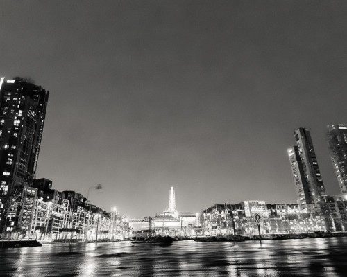 好,我现在需要帮用户写一篇关于鼻整形的文章。用户是上海鼻整形医生,所以文章需要专业且详细。首先,我得确定文章的结构,可能包括鼻整形的概述、手术方法、恢复期、注意事项以及选择鼻整形医生的建议